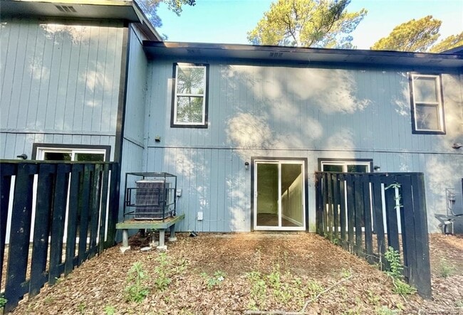 Building Photo - 5842 Aftonshire Dr