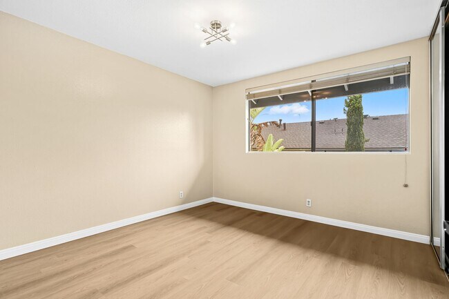 Building Photo - 8246 Caminito Modena