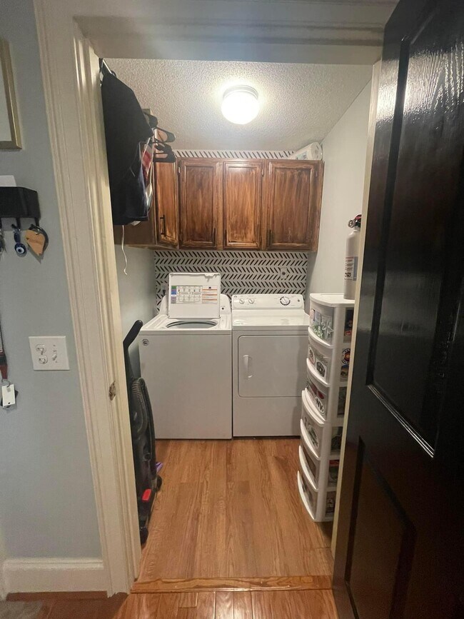 Building Photo - 900 Taylor St