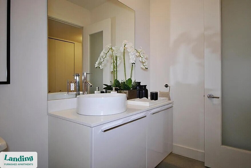 Building Photo - 1210 Morse Ave