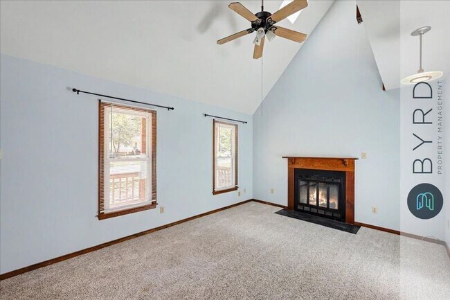 Building Photo - 5961 Sara Kay Dr