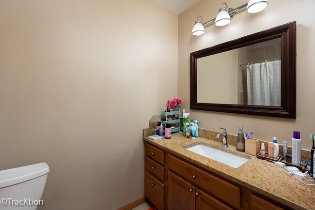 Building Photo - 3081 Barnstable Ct