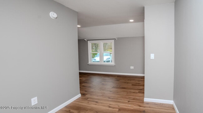 Building Photo - 240 Craig Rd