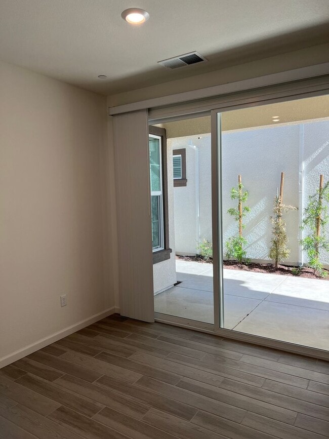 Building Photo - COMING SOON!! GORGEOUS NEWER HOME W/ SOLAR...