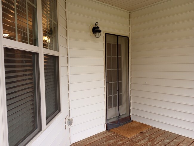 Building Photo - 8324 Tassel Ct