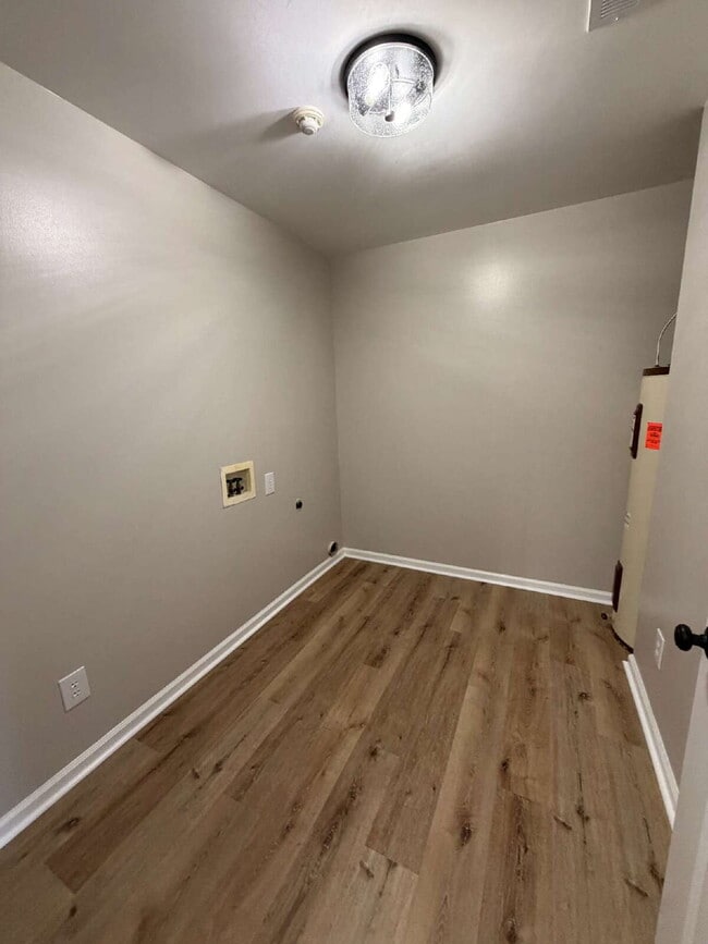 Building Photo - Available for rent in Chapelwood Subdivision-** MOVE-IN SPECIAL - $500 OFF OF FIRST MONTH'S RENT! **
