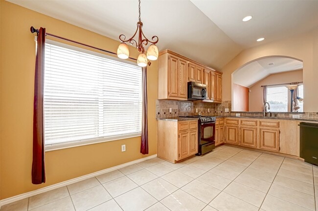 Building Photo - 3403 Sparta Dr