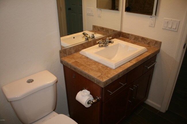 Building Photo - 10765 W Bronco Trail