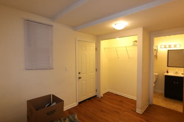 Building Photo - 2513 N Southport Ave