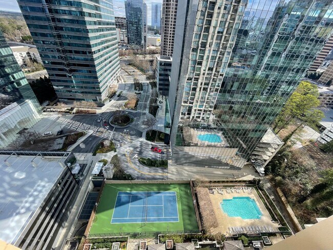 Building Photo - 2 Bedroom, 2 Bathroom Spacious Condo with Dining & Living Room within Heart of Buckhead