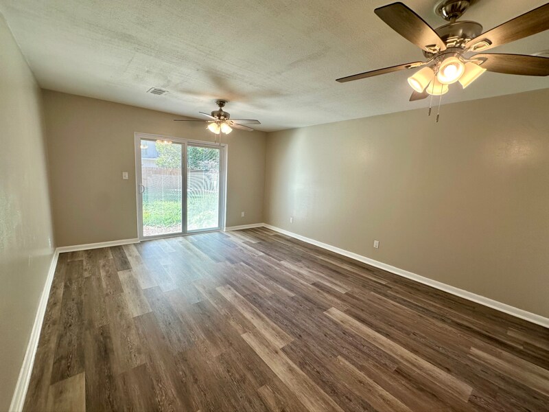 Building Photo - 6307 Jack St