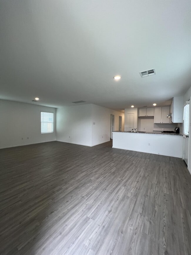 Building Photo - 13819 Llama Pl