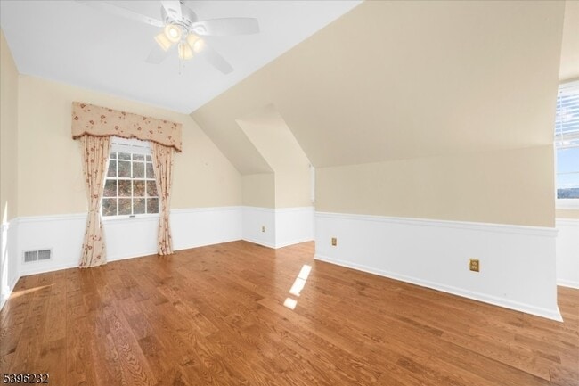 Building Photo - 21 Country Pl