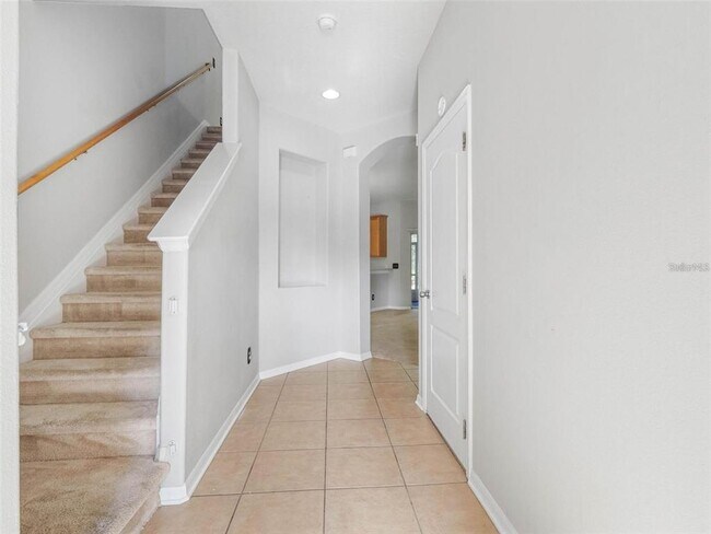 Building Photo - 12820 Belvedere Song Way