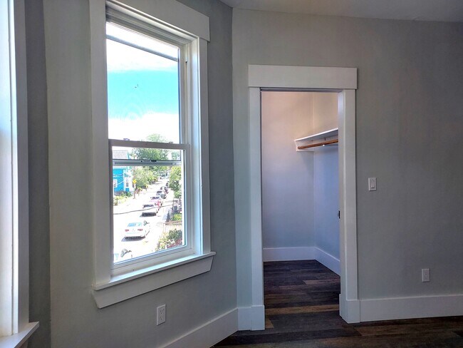 Building Photo - 9 Spring Garden St