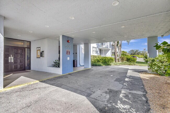 Building Photo - 500 Executive Center Dr
