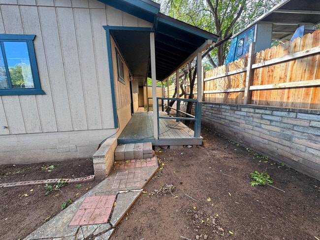 Building Photo - 67 E Goddard Ln