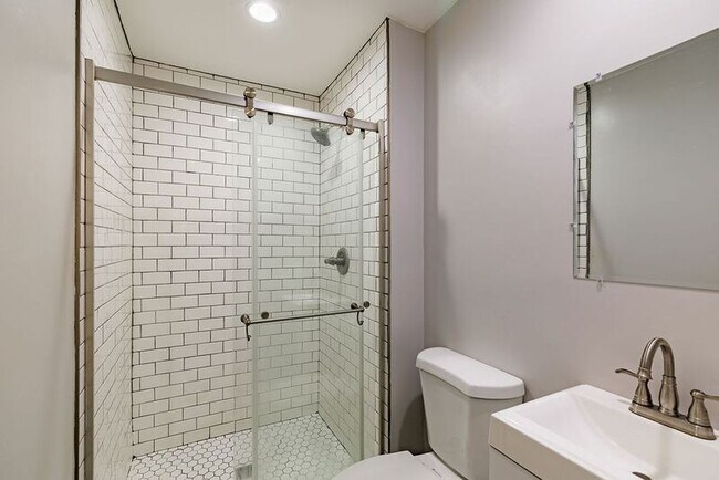 Building Photo - 145 VFW Dr