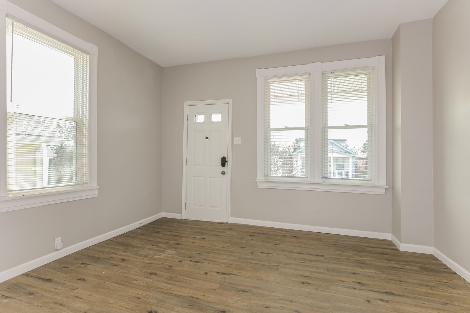 Building Photo - 3665 Robert Ave