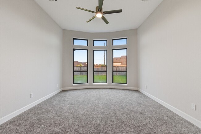 Building Photo - 2030 Green Haven Ct