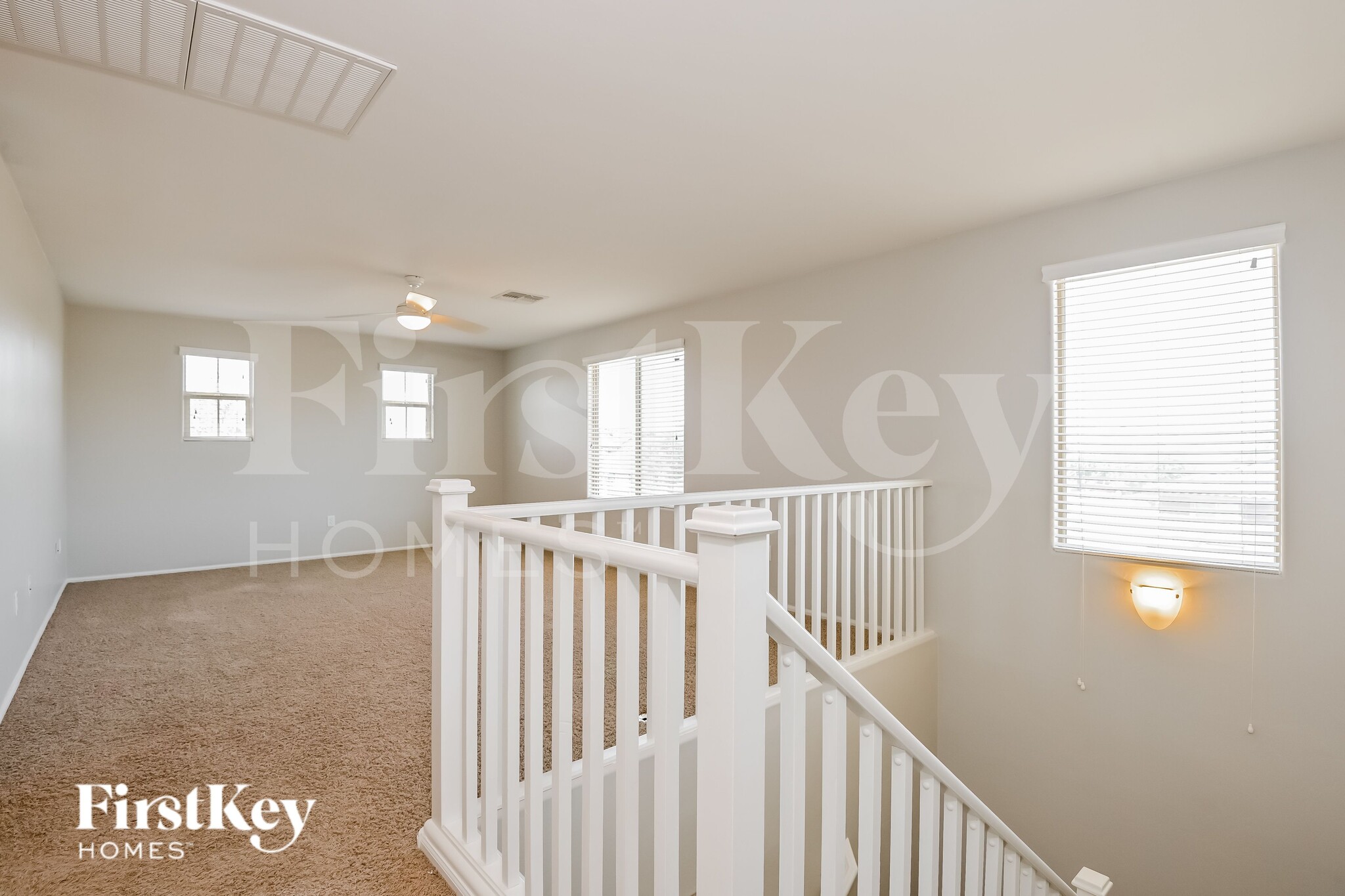 Building Photo - 10463 S Cutting Horse Dr