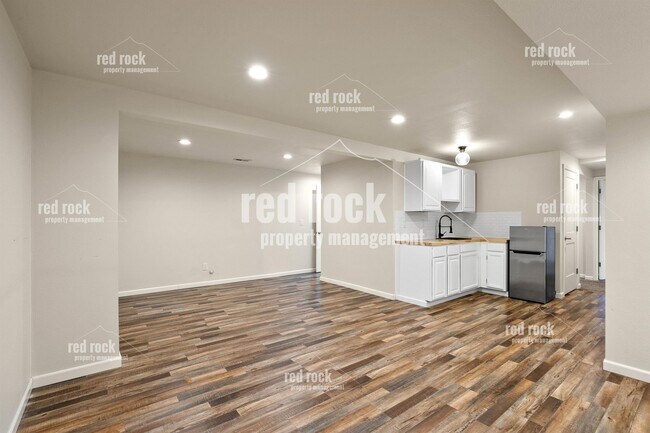 Building Photo - 6103 W Wind River Dr