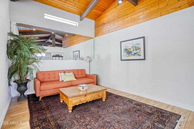 Building Photo - 7638 E Vía De Lindo