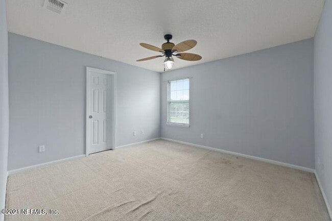 Building Photo - 631 Scrub Jay Dr