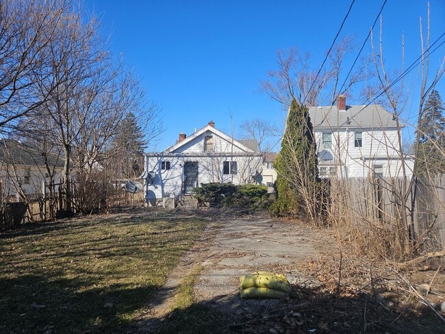 Building Photo - Owner Finance – NO Credit Check! 3 Bed Home – Move In Fast!