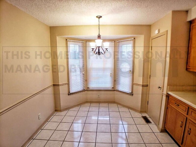 Building Photo - 3046 Woody Ln