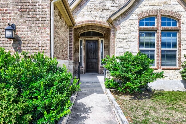 Building Photo - 5923 Dewdrop Ln