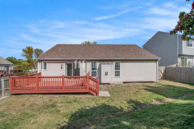 Building Photo - Oakhurst Ranch