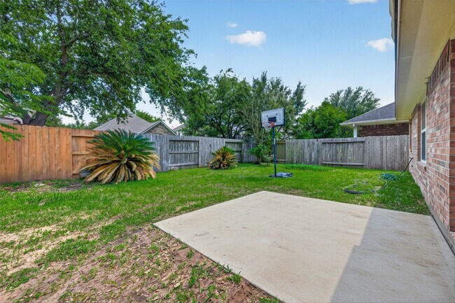 Building Photo - 24431 Ranchwood Springs Ln