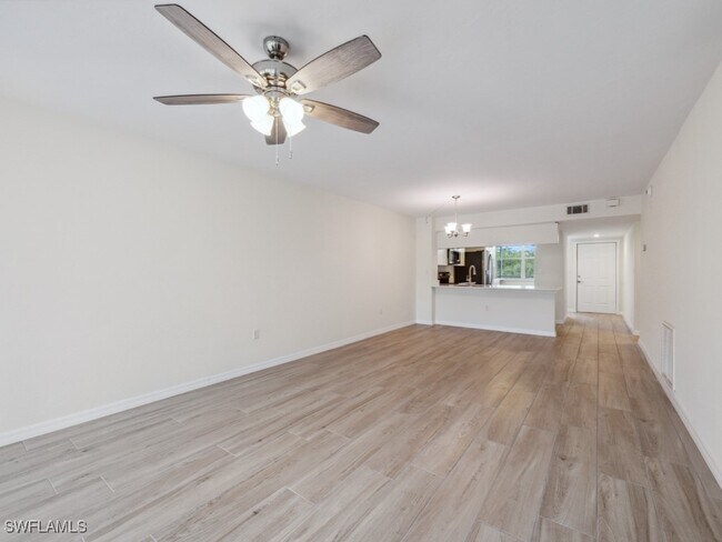 Building Photo - 285 Naples Cove Dr