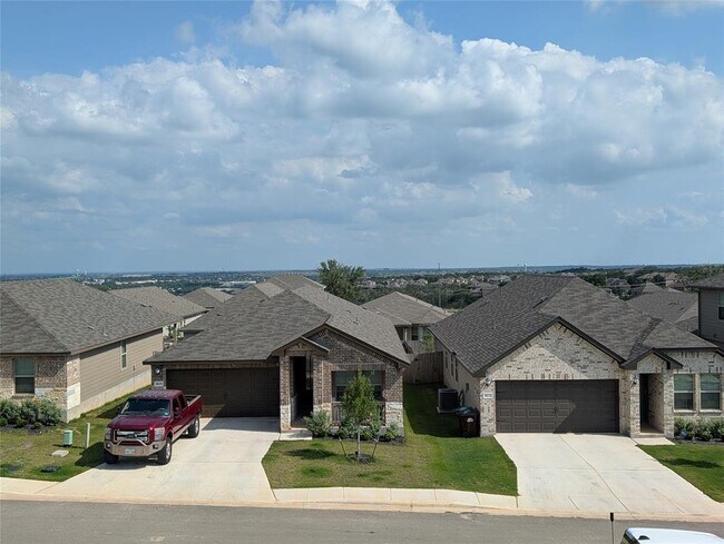 Building Photo - 3030 Charyn Wy