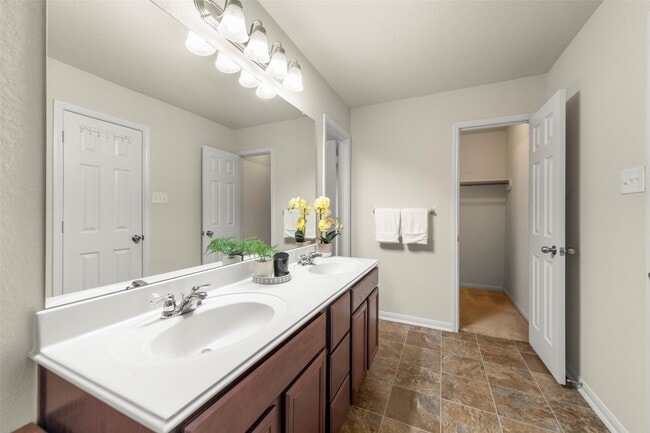 Building Photo - 15010 Calico Heights Ln