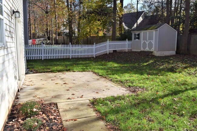 Building Photo - 21345 Aftonshire Dr