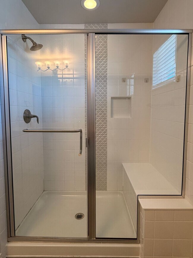 Building Photo - Move-In Ready 3-Story Townhome with Loft & 2-Car Garage