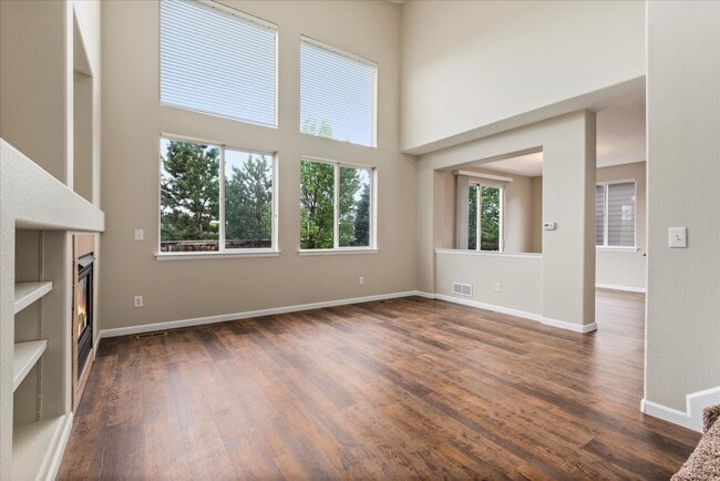 Building Photo - 10147 S Cherryhurst Ln