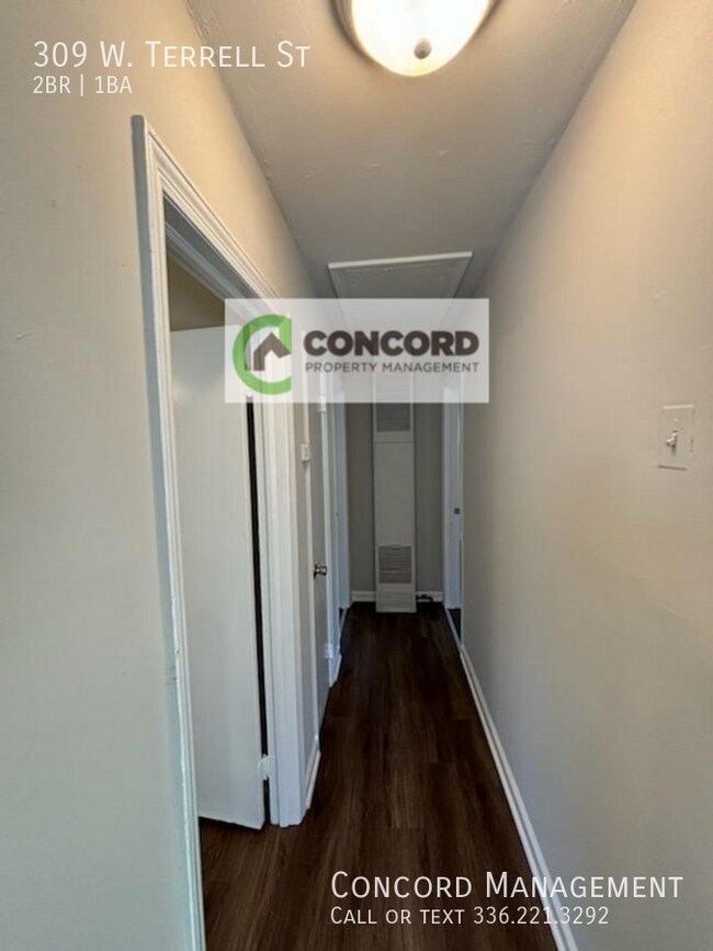 Building Photo - 309 W Terrell St