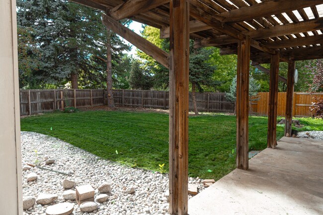 Building Photo - 7355 S Garfield Ct