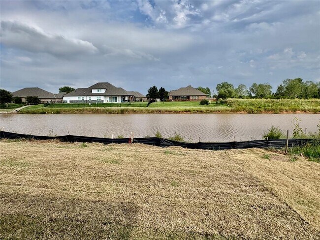 Building Photo - 6100 Blackwood Ct