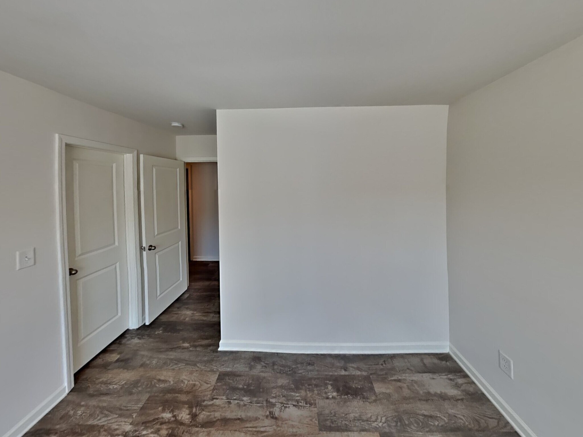 Building Photo - 6022 Elena Lynn Ct