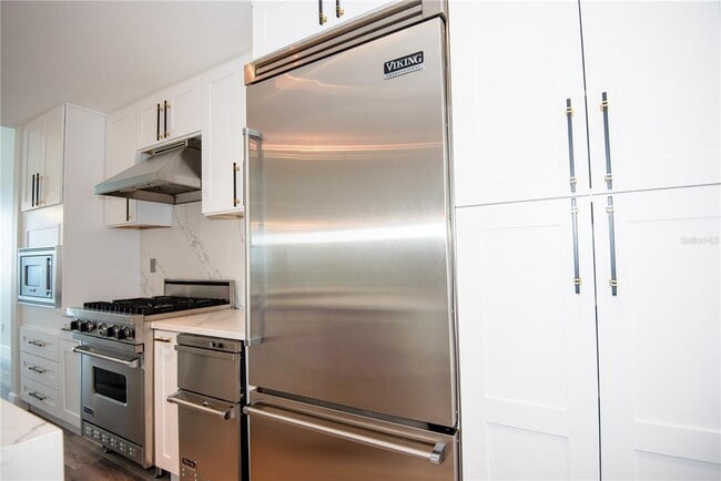 Building Photo - 1208 E Kennedy Blvd