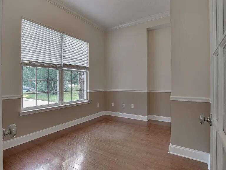 Building Photo - 103 Par Ct