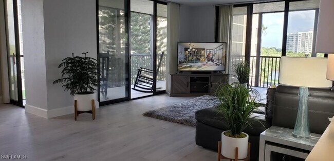 Building Photo - 15 Bluebill Ave