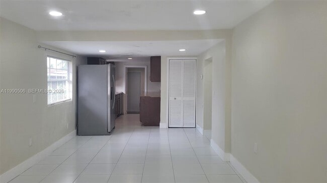 Building Photo - 2855 Funston St