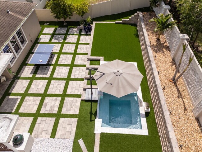 Building Photo - "Spacious 4-Bedroom Retreat with 3 Full Baths in Winter Garden's Serene Sanctuary"