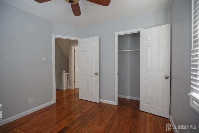 Building Photo - 545 Olive Pl