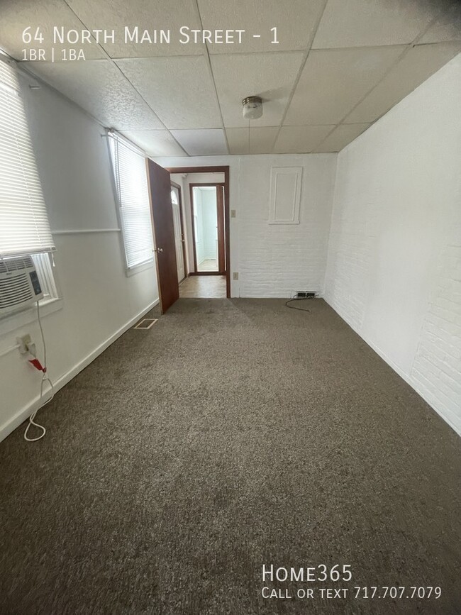 Building Photo - Very spacious 1-bedroom apartment in Dover...